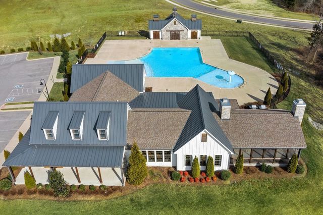 360 Turfway Park, Gallatin, TN 37066