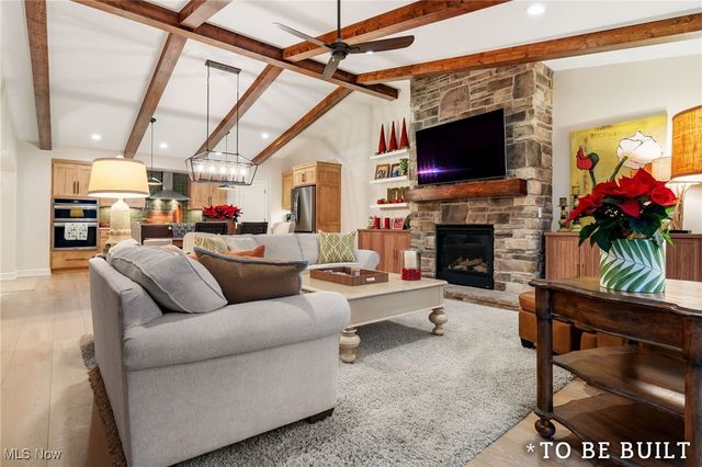 844 Easthill Street SE, North Canton, OH 44720