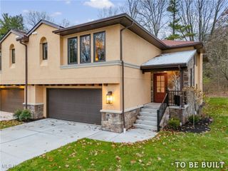 844 Easthill Street SE, North Canton, OH 44720