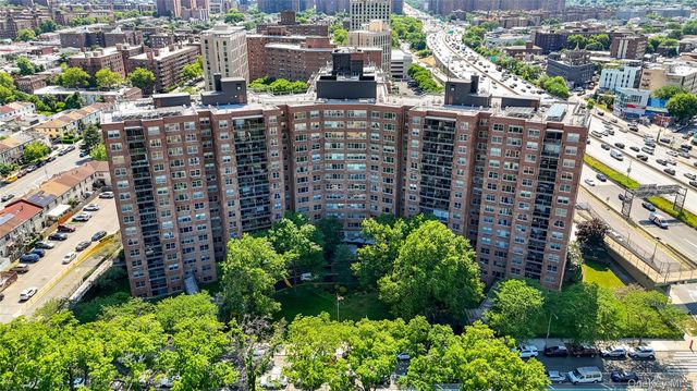 6120 Grand Central Parkway A704, Forest Hills, NY 11375