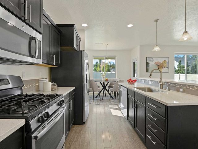 7108 S Park Ridge Blvd, Spokane, WA 99224