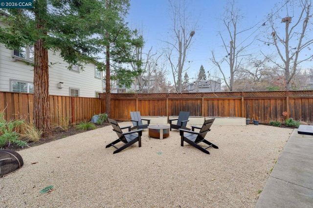 942 Monet Cir, Walnut Creek, CA 94597