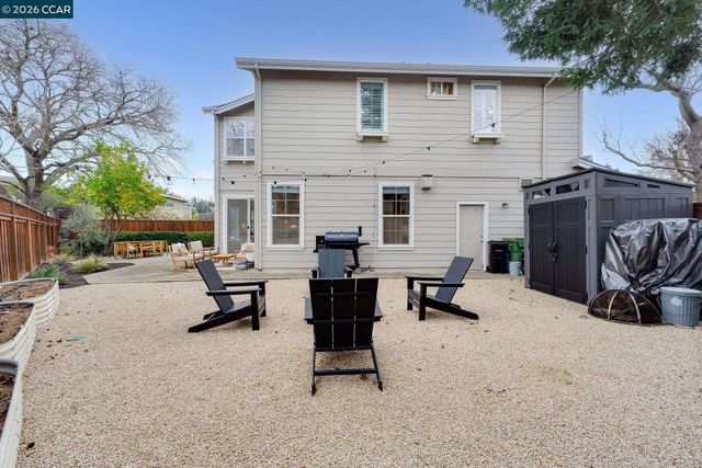 942 Monet Cir, Walnut Creek, CA 94597