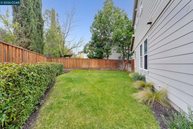 942 Monet Cir, Walnut Creek, CA 94597