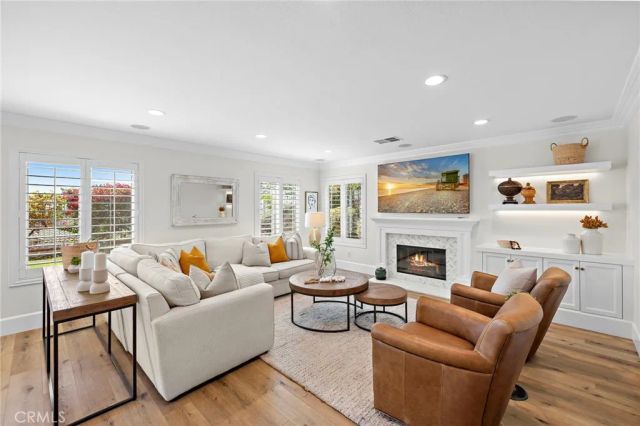 8 Las Pisadas, Rancho Santa Margarita, CA 92688