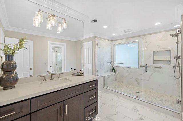 8 Las Pisadas, Rancho Santa Margarita, CA 92688