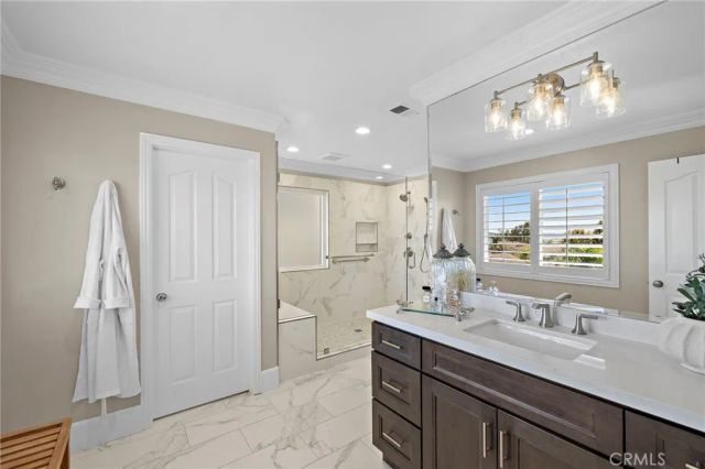 8 Las Pisadas, Rancho Santa Margarita, CA 92688