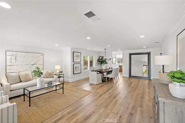 8 Las Pisadas, Rancho Santa Margarita, CA 92688