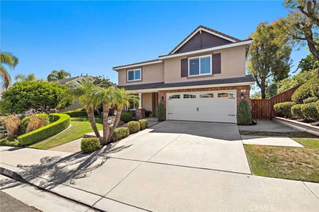 8 Las Pisadas, Rancho Santa Margarita, CA 92688
