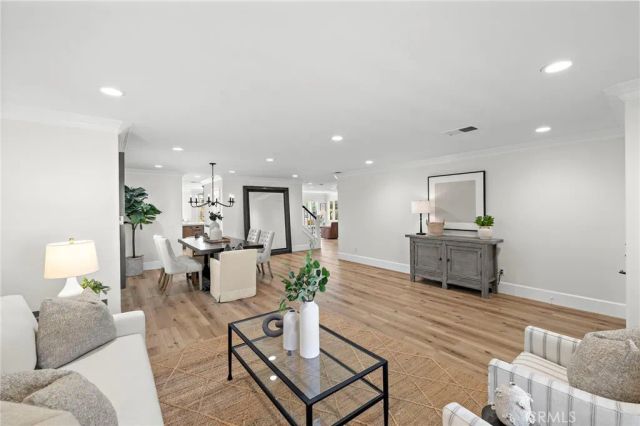 8 Las Pisadas, Rancho Santa Margarita, CA 92688