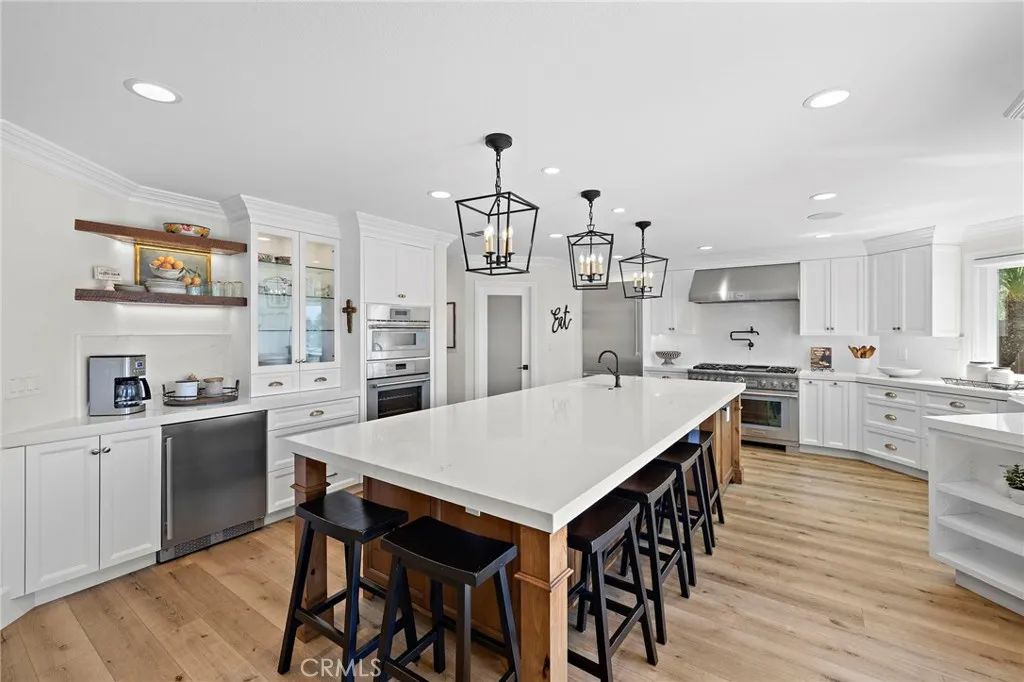 8 Las Pisadas, Rancho Santa Margarita, CA 92688