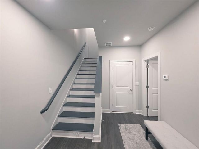 8020 Linfield Way, Atlanta, GA 30350