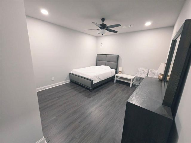 8020 Linfield Way, Atlanta, GA 30350
