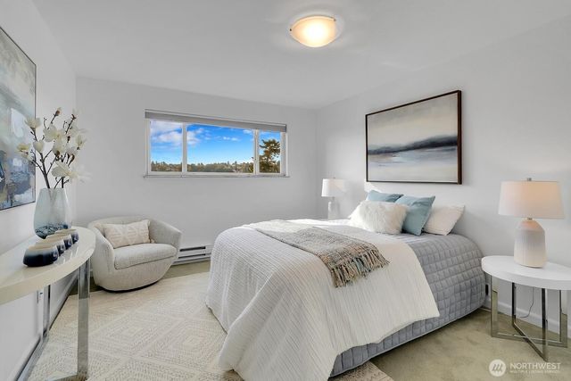 2552 14th Avenue W #202, Seattle, WA 98119