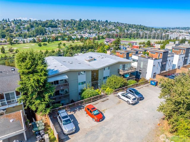 2552 14th Avenue W #202, Seattle, WA 98119