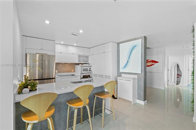 1900 N Bayshore Dr PH 4902, Miami, FL 33132