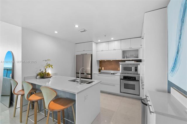 1900 N Bayshore Dr PH 4902, Miami, FL 33132