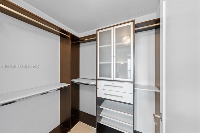 1900 N Bayshore Dr PH 4902, Miami, FL 33132