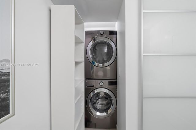 1900 N Bayshore Dr PH 4902, Miami, FL 33132