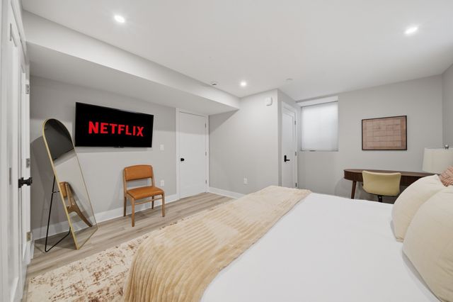 174 Walnut Street 1, Somerville, MA 02145