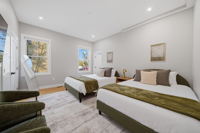 174 Walnut Street 1, Somerville, MA 02145