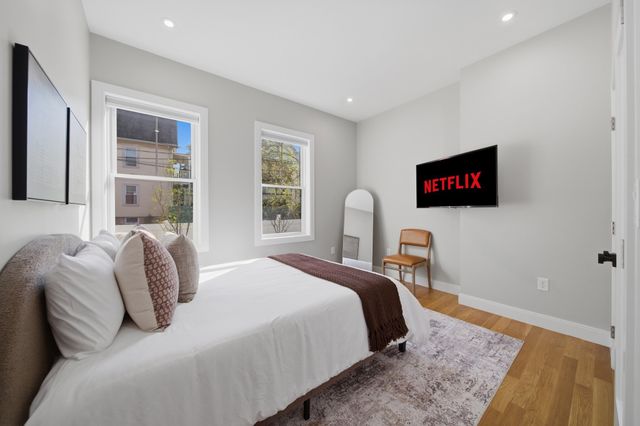 174 Walnut Street 1, Somerville, MA 02145