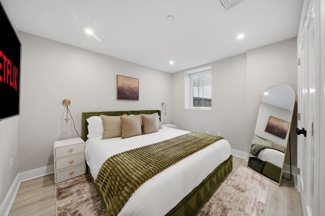 174 Walnut Street 1, Somerville, MA 02145