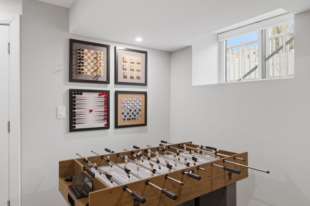 174 Walnut Street 1, Somerville, MA 02145