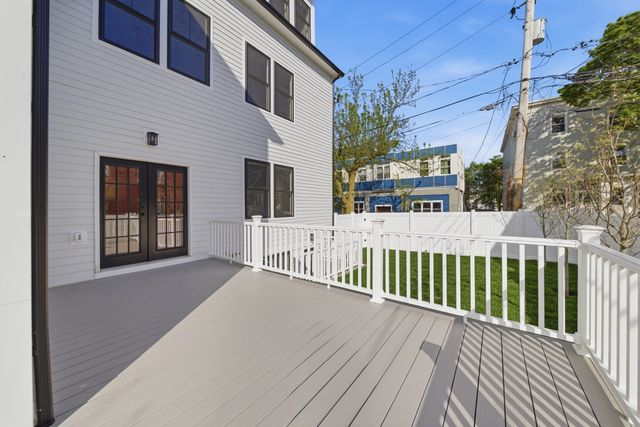 174 Walnut Street 1, Somerville, MA 02145