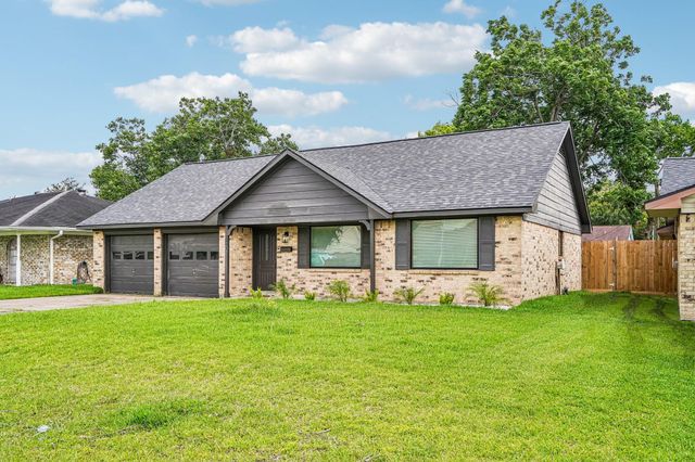 2801 Coy Drive, Deer Park, TX 77536