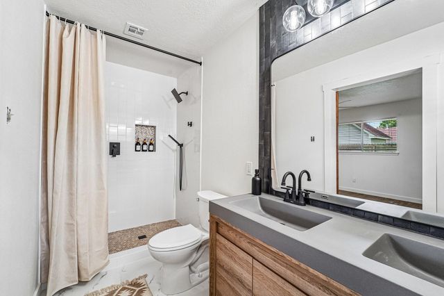 2801 Coy Drive, Deer Park, TX 77536