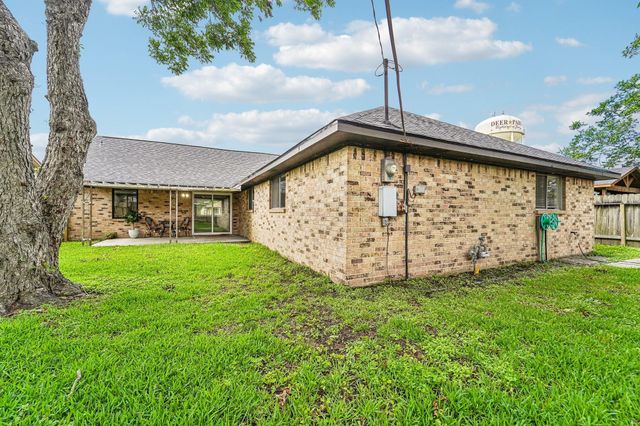2801 Coy Drive, Deer Park, TX 77536