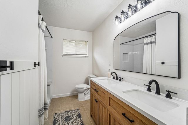 2801 Coy Drive, Deer Park, TX 77536