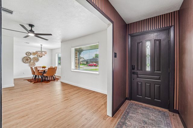 2801 Coy Drive, Deer Park, TX 77536