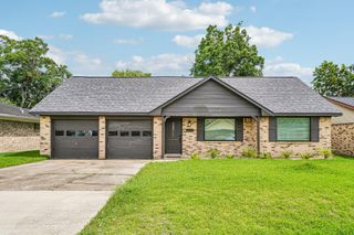 2801 Coy Drive, Deer Park, TX 77536