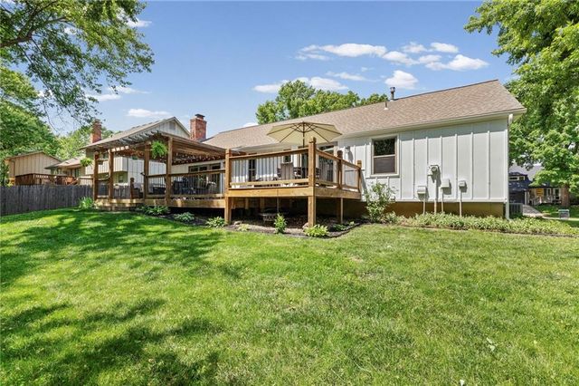 7738 Garnett Street, Lenexa, KS 66214