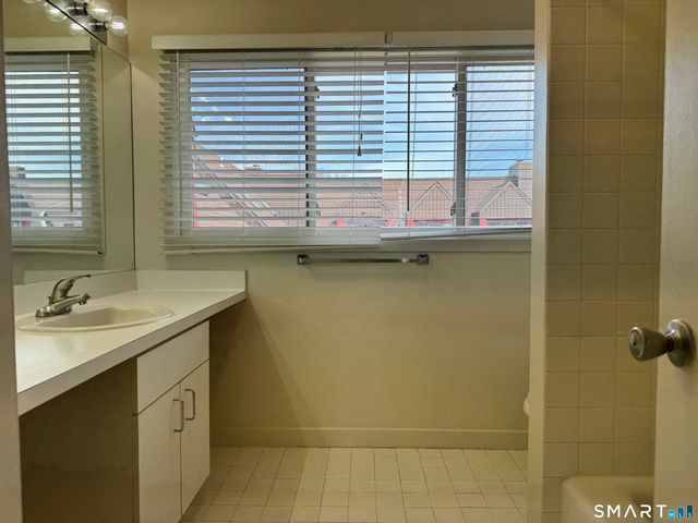 112 Montoya Drive 112, Branford, CT 06405