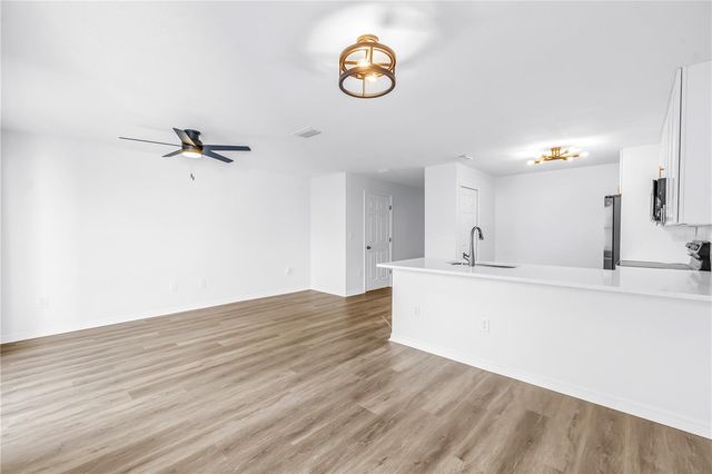 8517 EDGEWATER PLACE BOULEVARD, Tampa, FL 33615