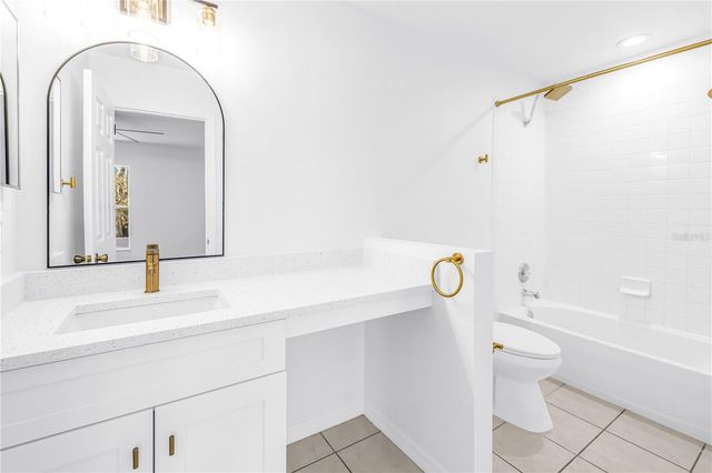 8517 EDGEWATER PLACE BOULEVARD, Tampa, FL 33615