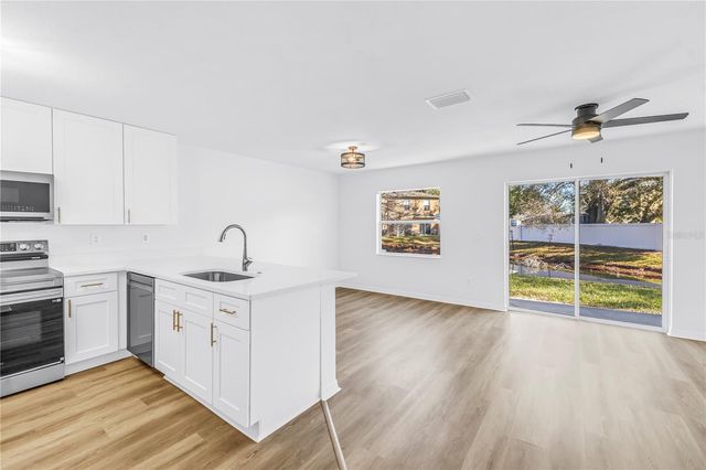 8517 EDGEWATER PLACE BOULEVARD, Tampa, FL 33615