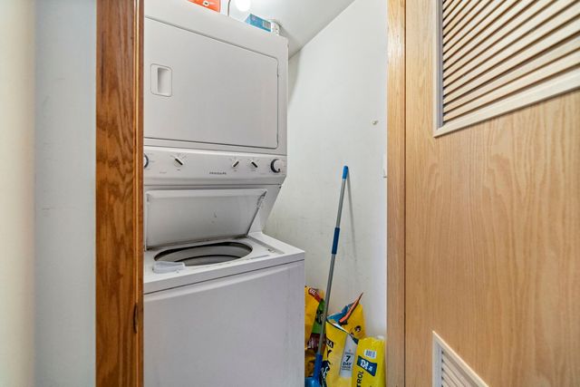 2716 W POLK Street, Chicago, IL 60612