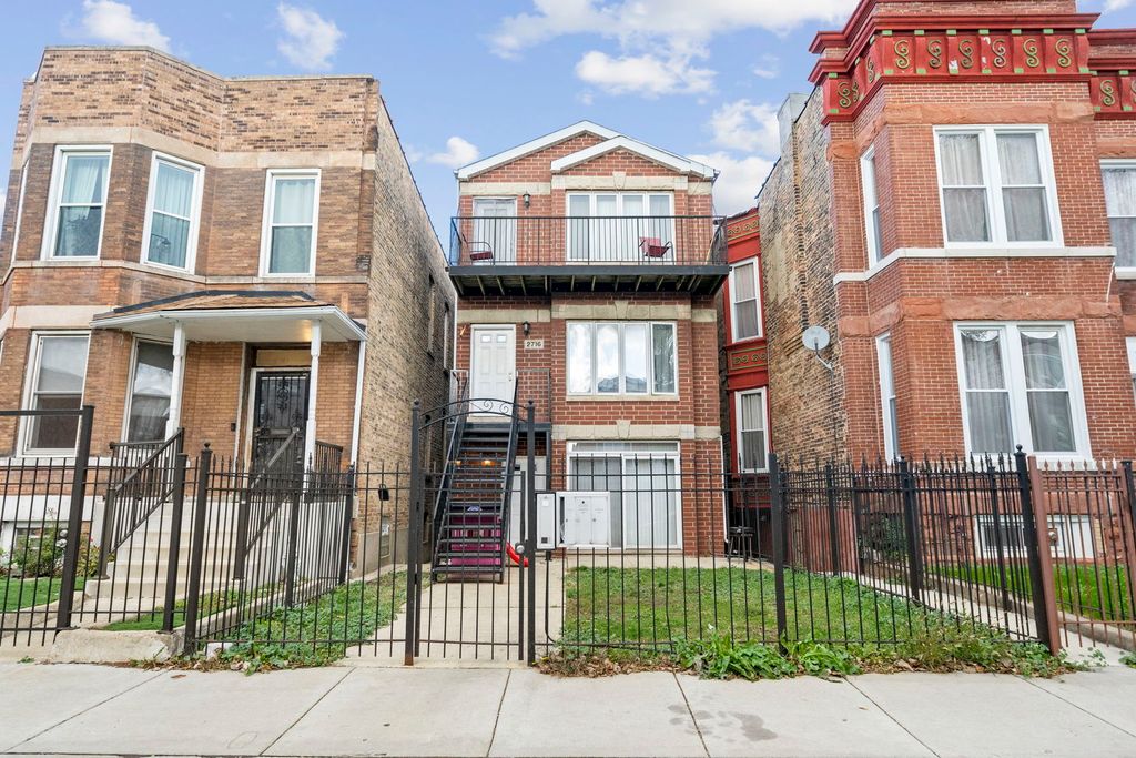 2716 W POLK Street, Chicago, IL 60612