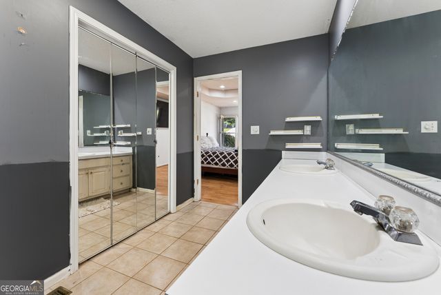 5788 Mason Jones Drive, Powder Springs, GA 30127
