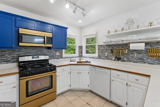 5788 Mason Jones Drive, Powder Springs, GA 30127
