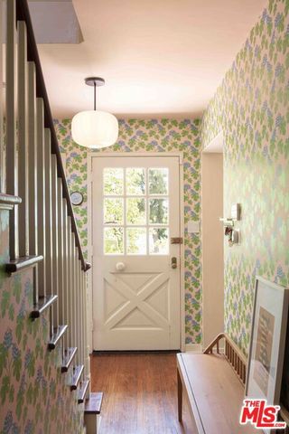 881 Cumberland Road, Glendale, CA 91202