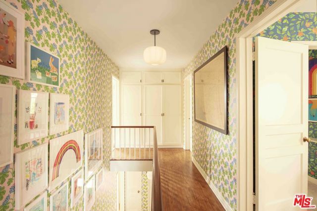 881 Cumberland Road, Glendale, CA 91202