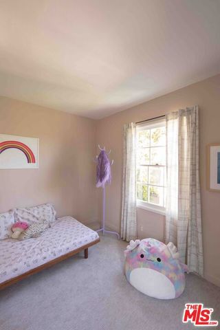 881 Cumberland Road, Glendale, CA 91202