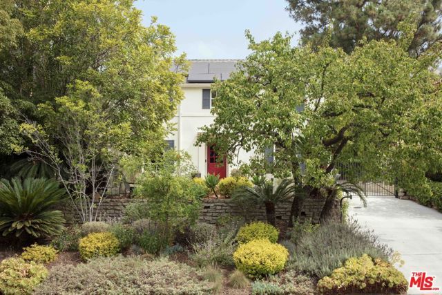 881 Cumberland Road, Glendale, CA 91202