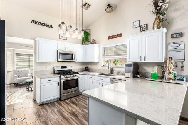 7185 W Resthaven Place, Tucson, AZ 85757