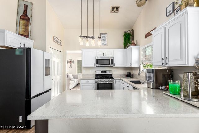 7185 W Resthaven Place, Tucson, AZ 85757